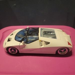 Maisto Ford GT90 Die-cast Car 1/18